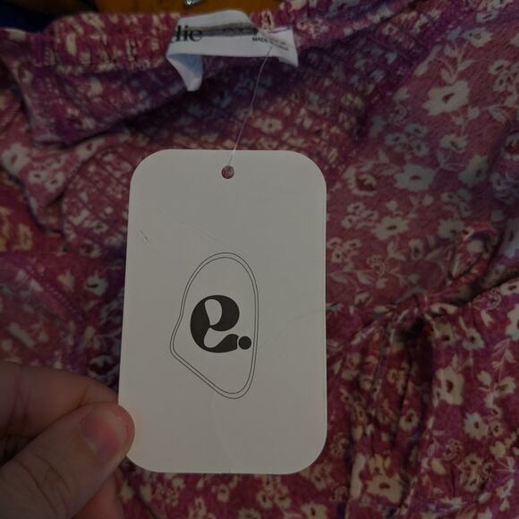 NWT Elodie Berry Comb Cropped Tie Front Blouse Size M - Picture 8 of 8